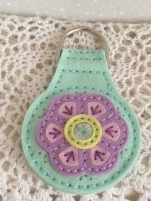 Papertrey Ink - Stitched Medallion 1 Die